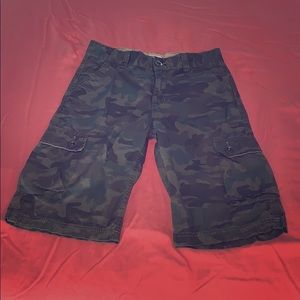 Boys Levi’s Camo shorts